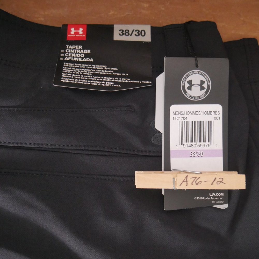 Under Armour Men's Match Play Loose Fit Tapered Leg Vented Golf Pants Black - Picture 10 of 10